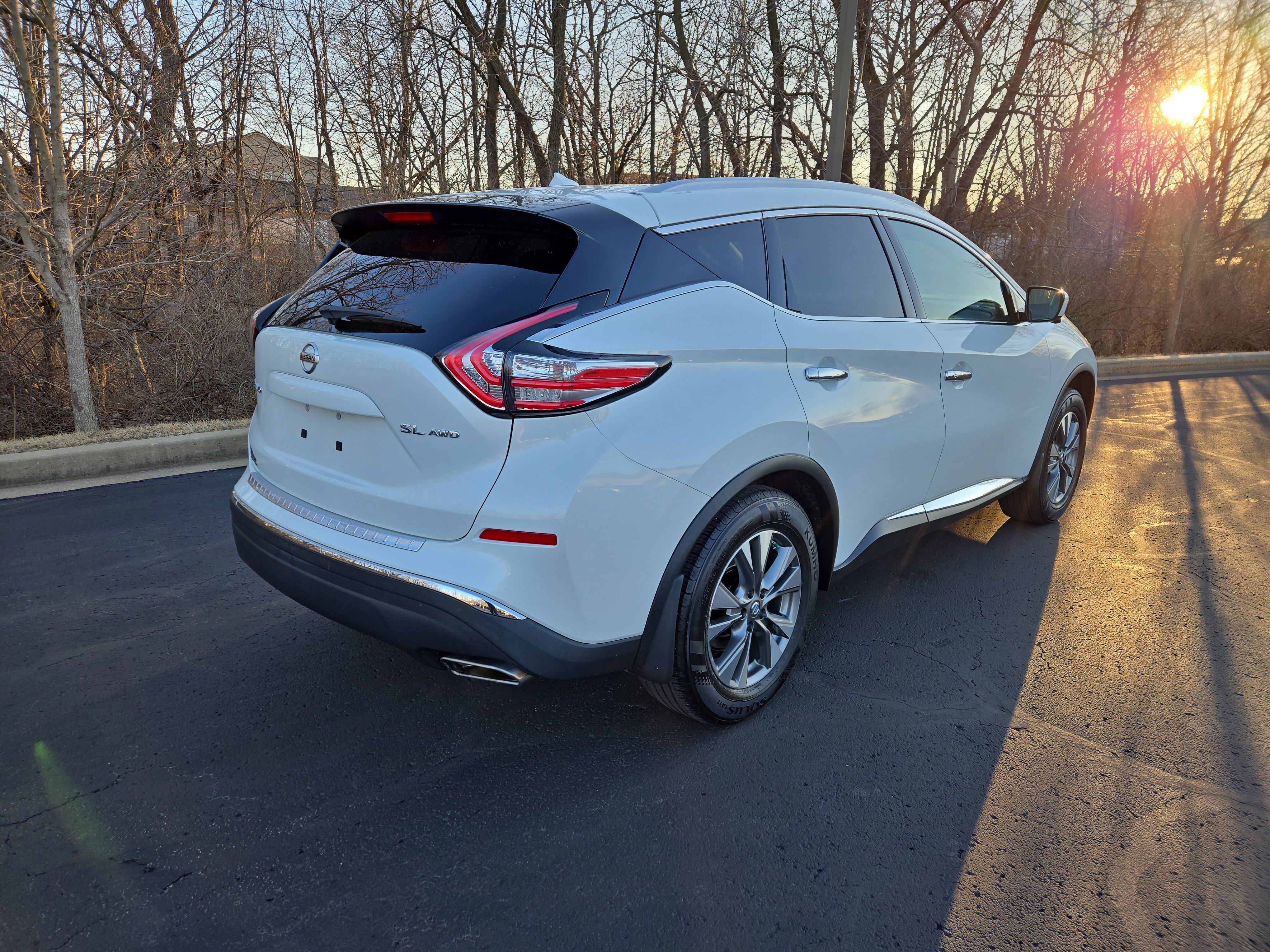Used 2015 Nissan Murano SL w/ SL Technology Package image 3