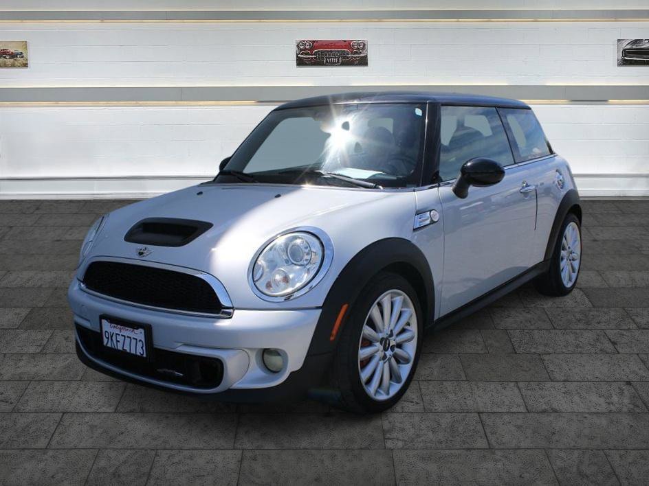 Used 2011 MINI Cooper John Cooper Works FWD image 3