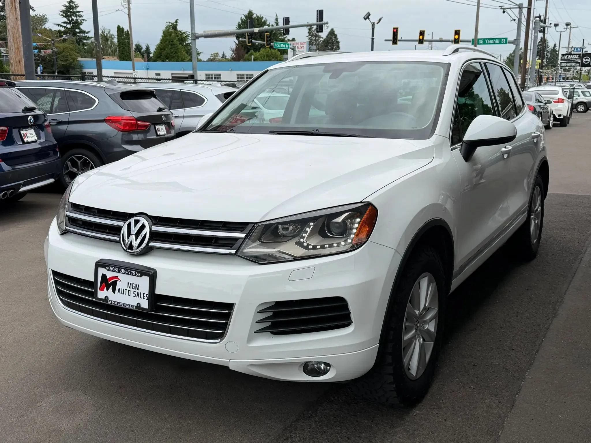 Used 2013 Volkswagen Touareg Sport AWD/4WD image 9