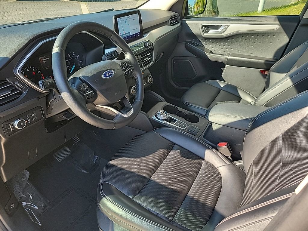 Used 2020 Ford Escape SEL image 11
