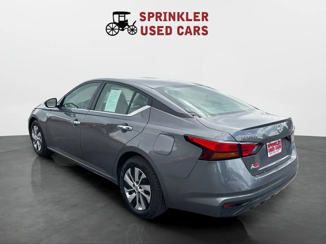 Used 2024 Nissan Altima 2.5 S FWD image 6