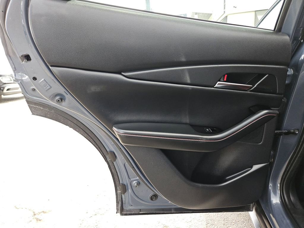 Used 2025 MAZDA CX-30 AWD 2.5 S w/ Preferred Package image 18