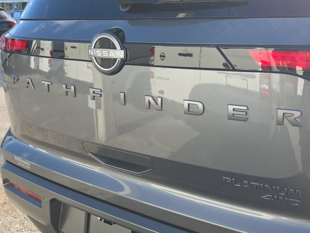 New 2026 Nissan Pathfinder Platinum AWD/4WD image 11