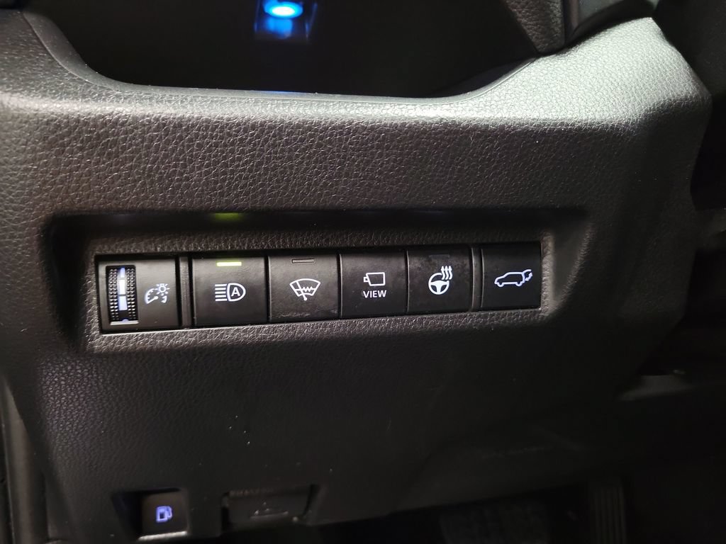 Used 2022 Toyota RAV4 XSE AWD/4WD image 24