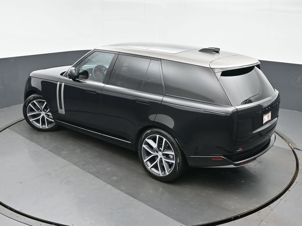 Used 2024 Land Rover Range Rover SE image 35