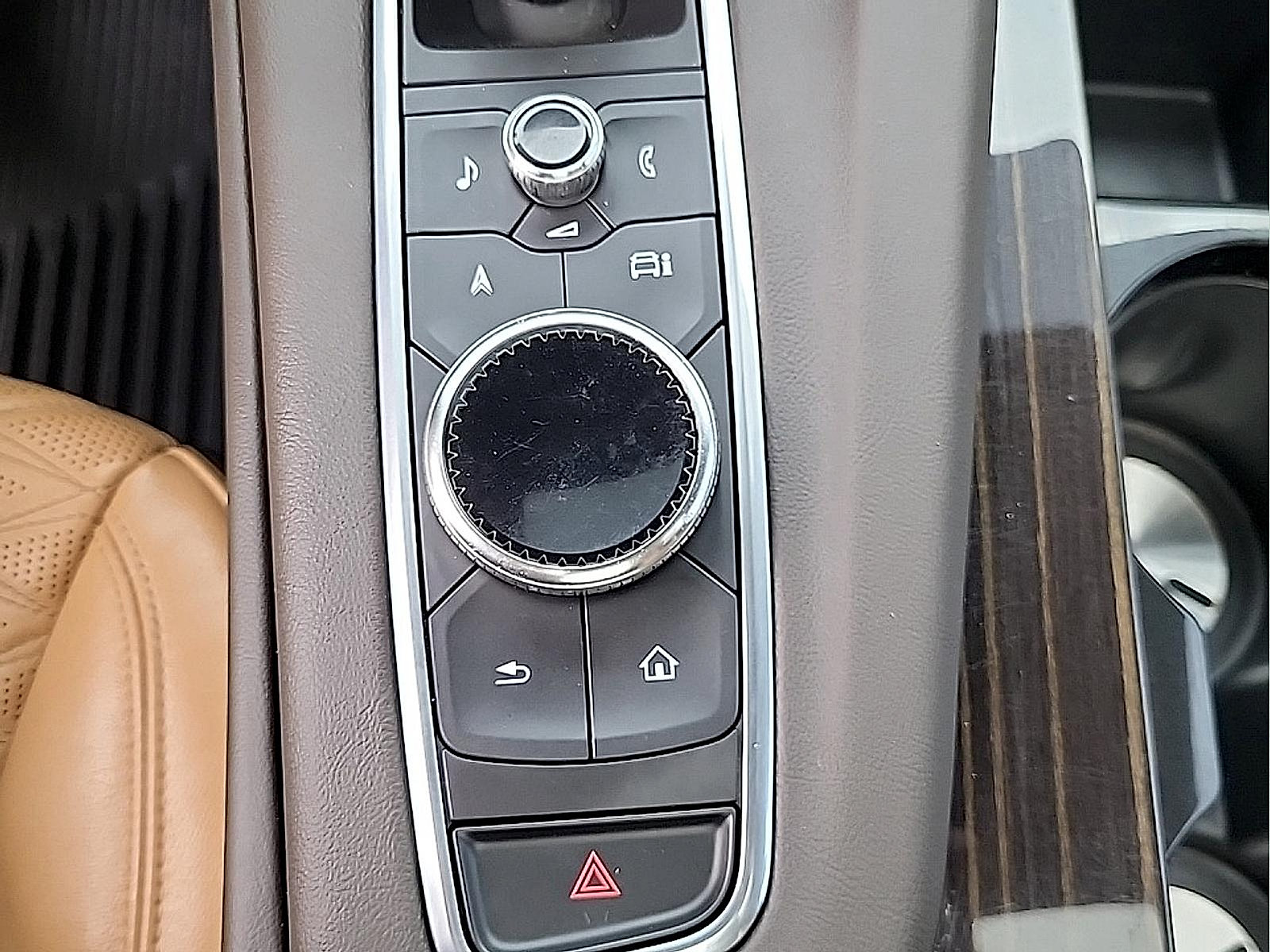 Used 2021 Cadillac Escalade Sport w/ Driver Assist Tech Package AWD/4WD image 31