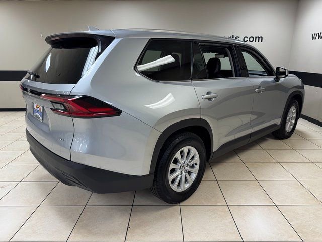 Used 2025 Toyota Grand Highlander AWD image 6
