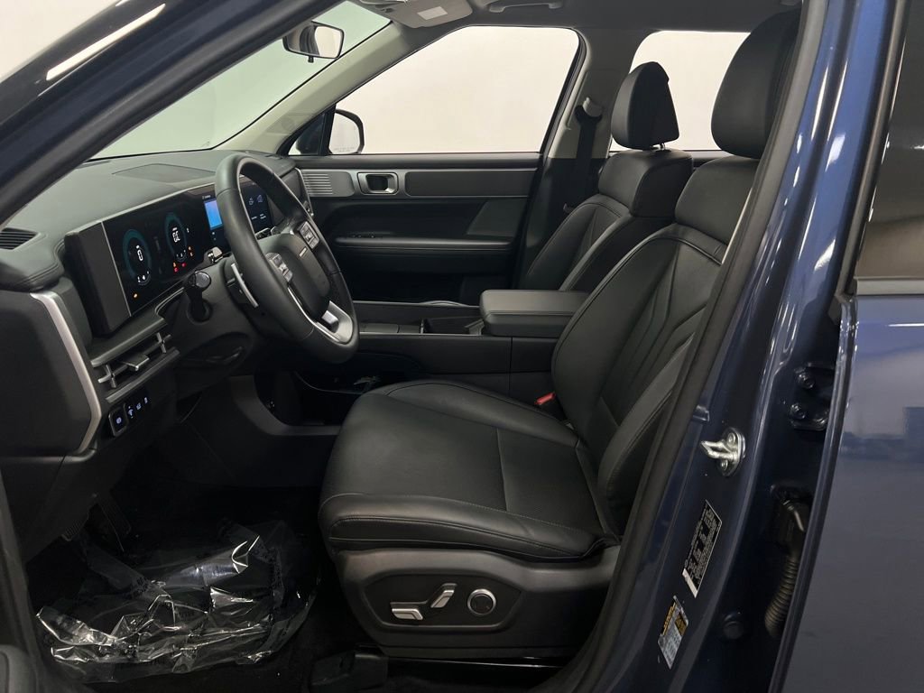 Used 2025 Hyundai Santa Fe SEL image 10