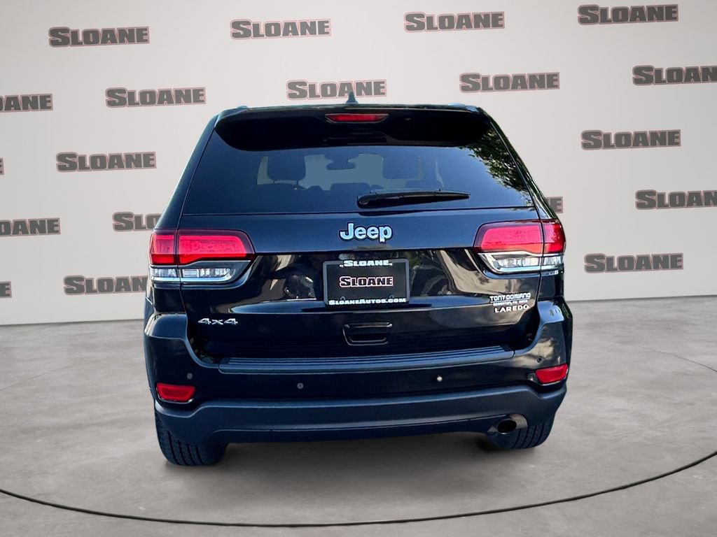 Used 2021 Jeep Grand Cherokee Laredo X AWD/4WD image 4
