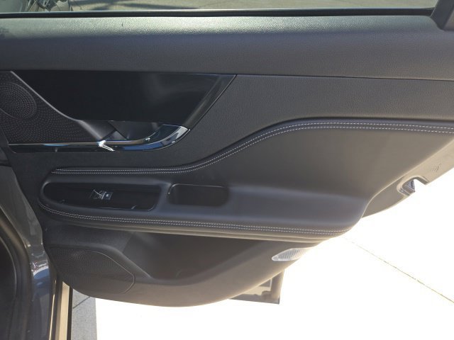 Certified 2024 Lincoln Corsair AWD w/ Equipment Group 101A image 21