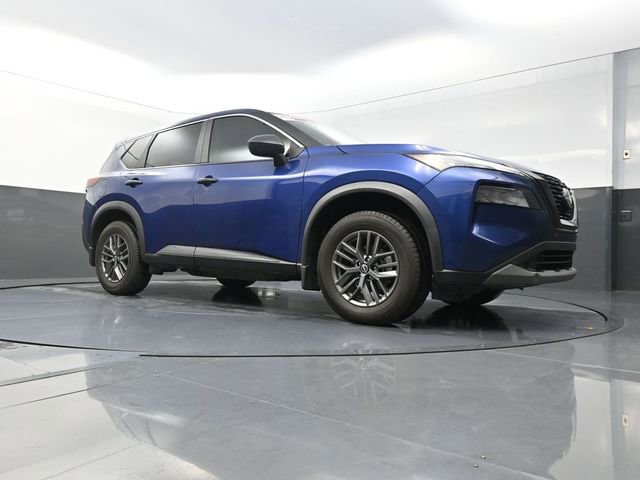 Used 2023 Nissan Rogue S AWD/4WD image 19