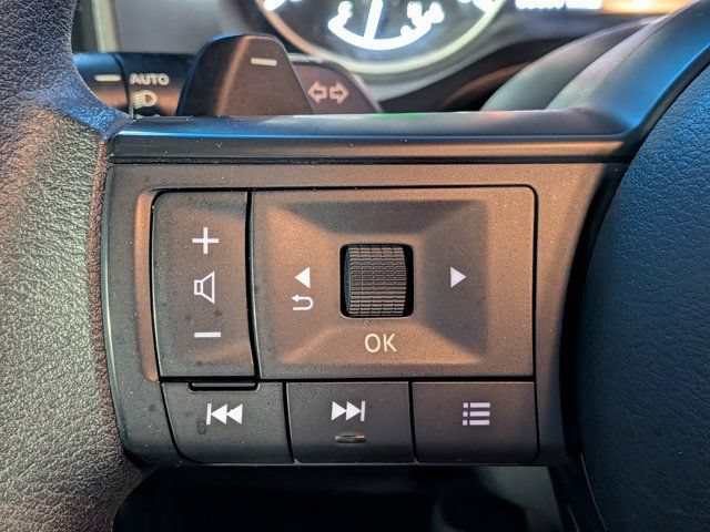 Used 2024 Nissan Rogue SV FWD image 26