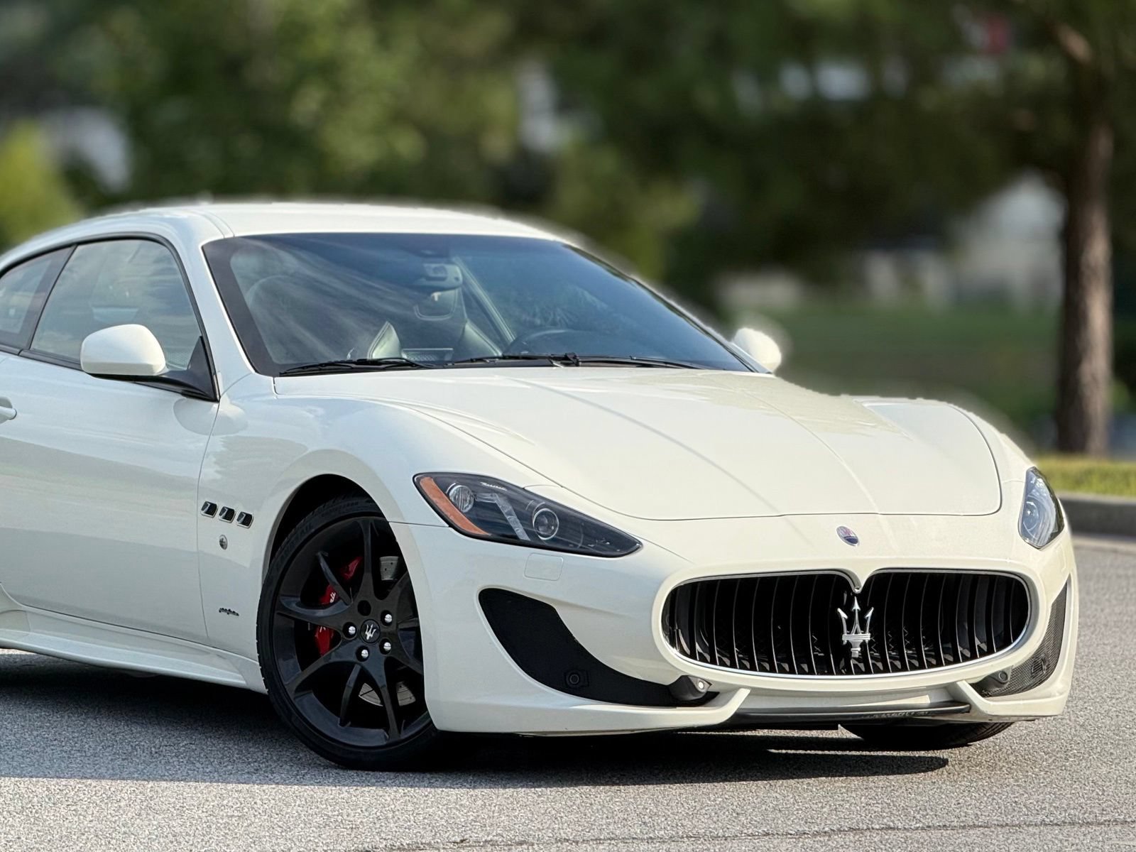 Used 2013 Maserati GranTurismo Sport RWD image 41