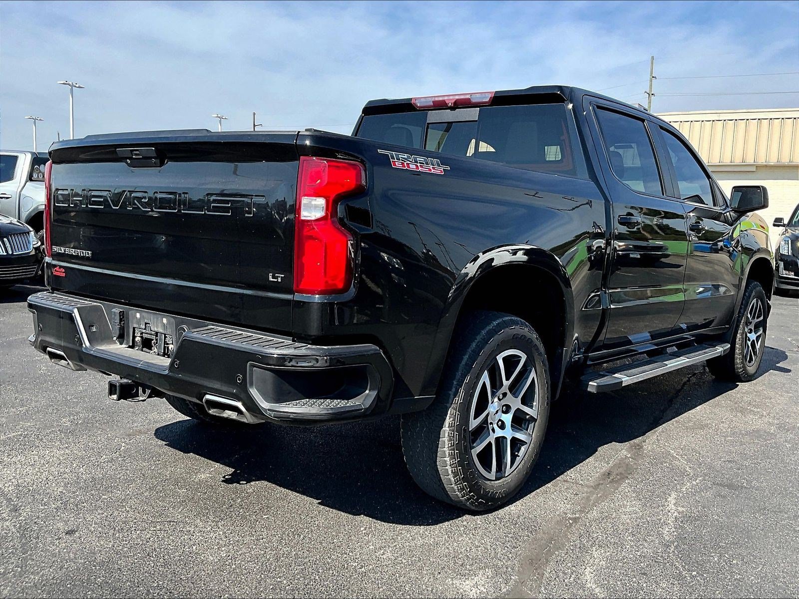 Used 2020 Chevrolet Silverado 1500 LT Trail Boss AWD/4WD image 6