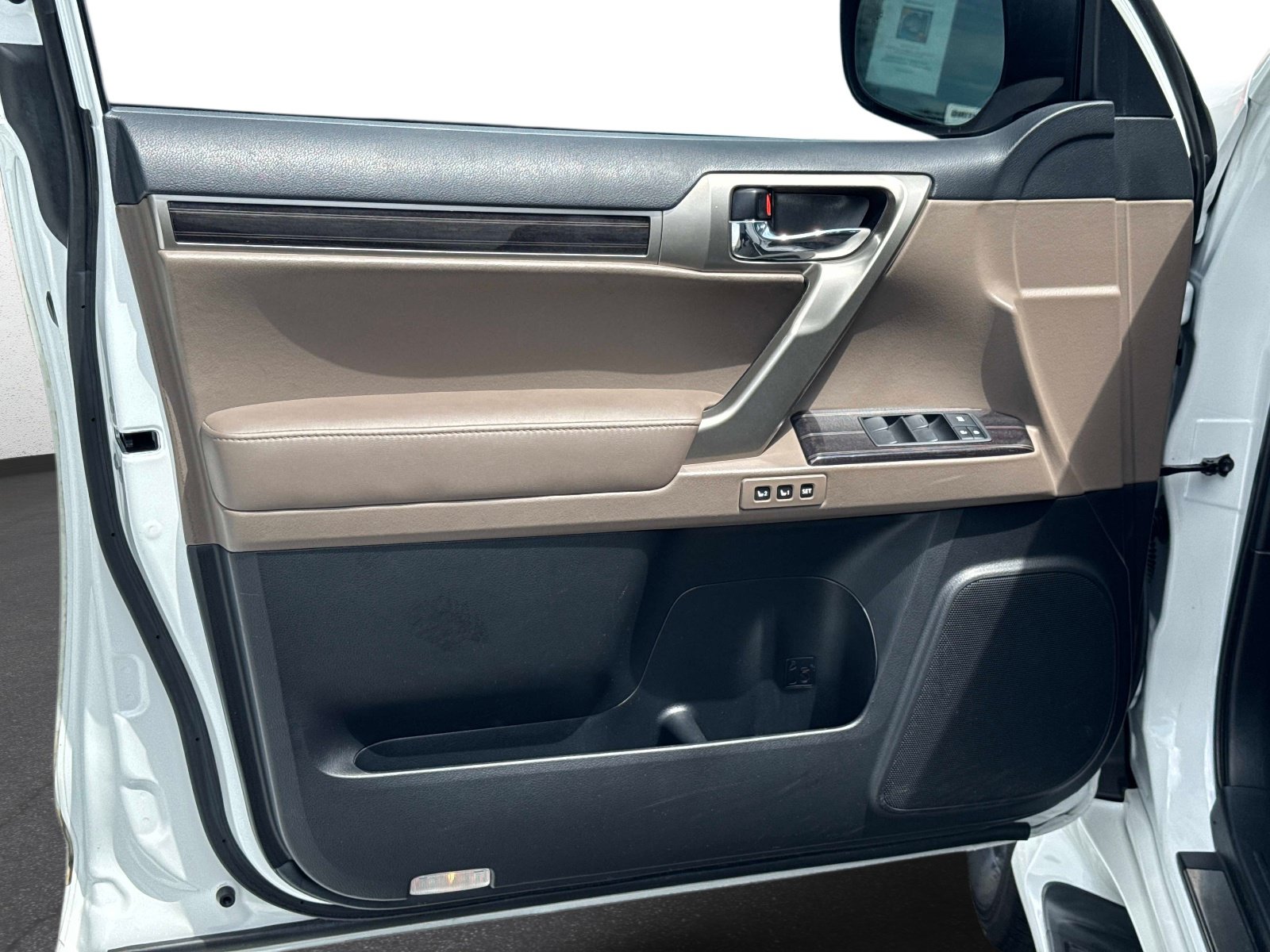 Used 2021 Lexus GX 460 Premium AWD/4WD image 18