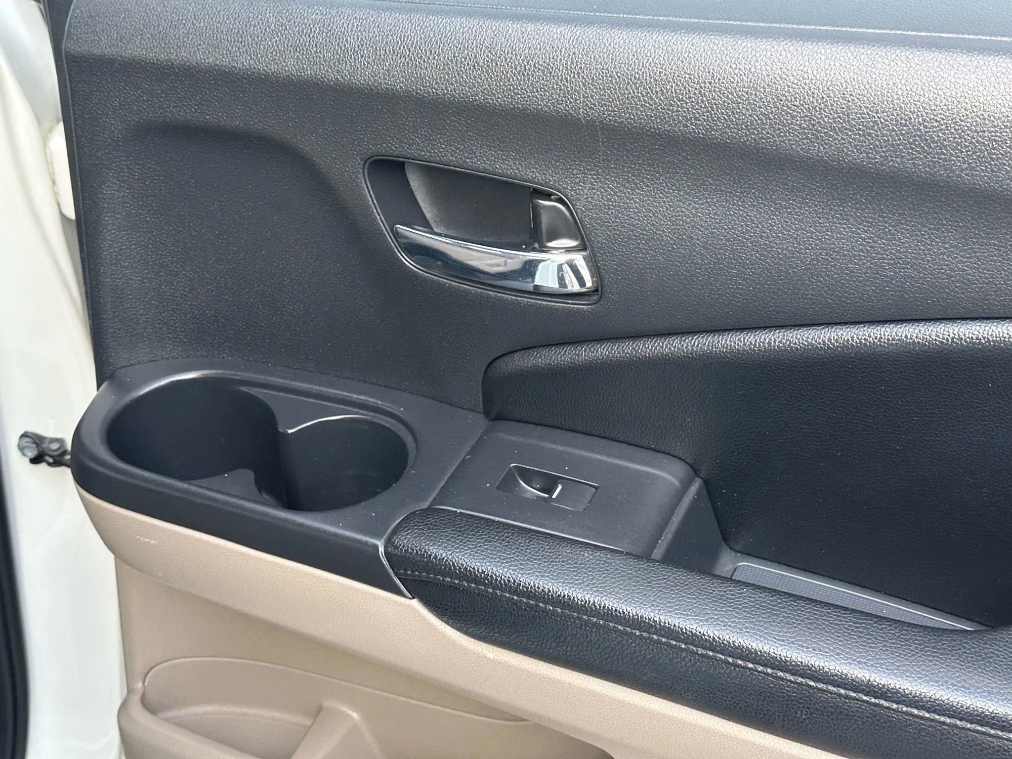 Used 2016 Honda Pilot LX image 23