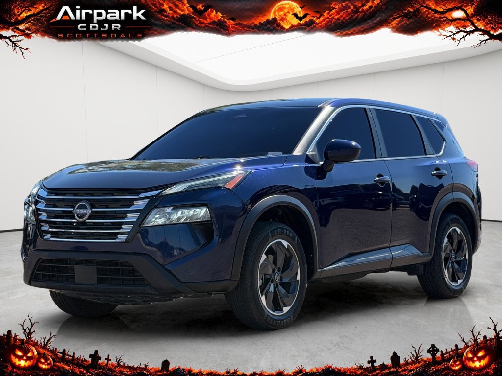 Used 2025 Nissan Rogue SV FWD image 1