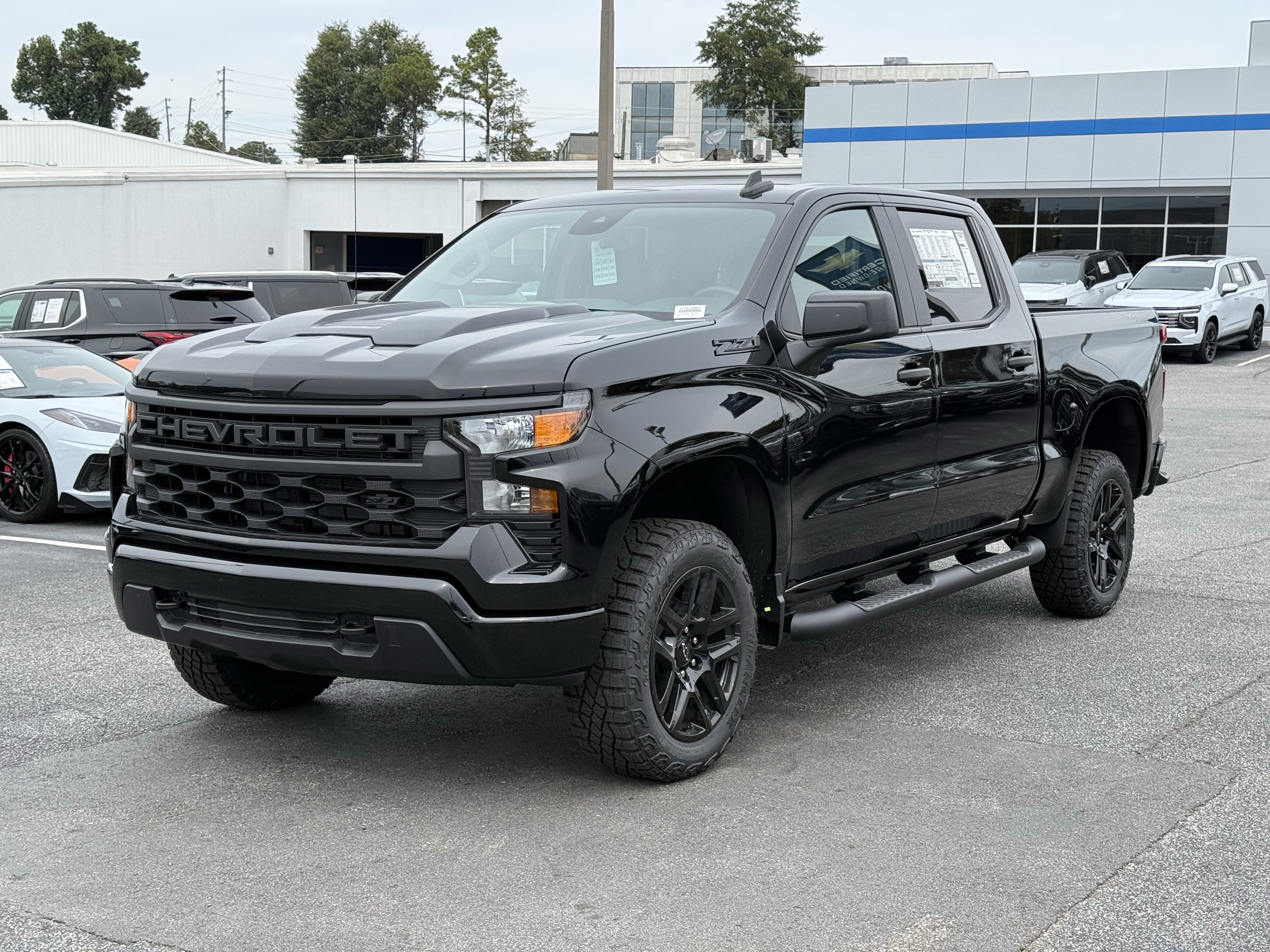 New 2026 Chevrolet Silverado 1500 Custom Trail Boss w/ Dark Appearance Package AWD/4WD image 5