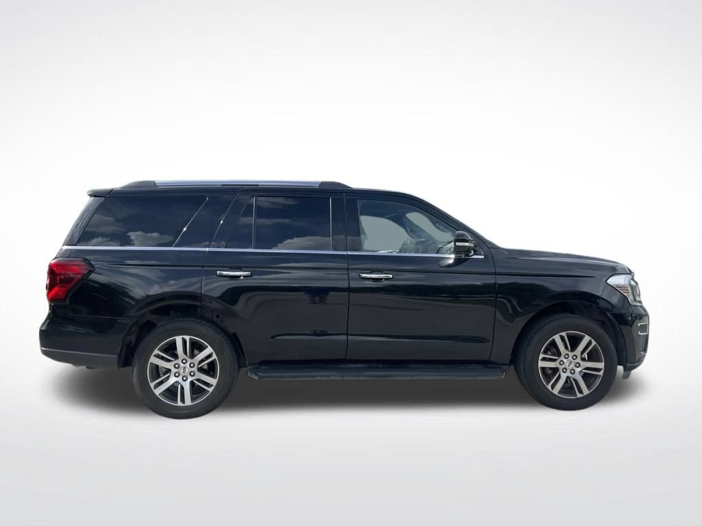 Used 2024 Ford Expedition Limited AWD/4WD image 4