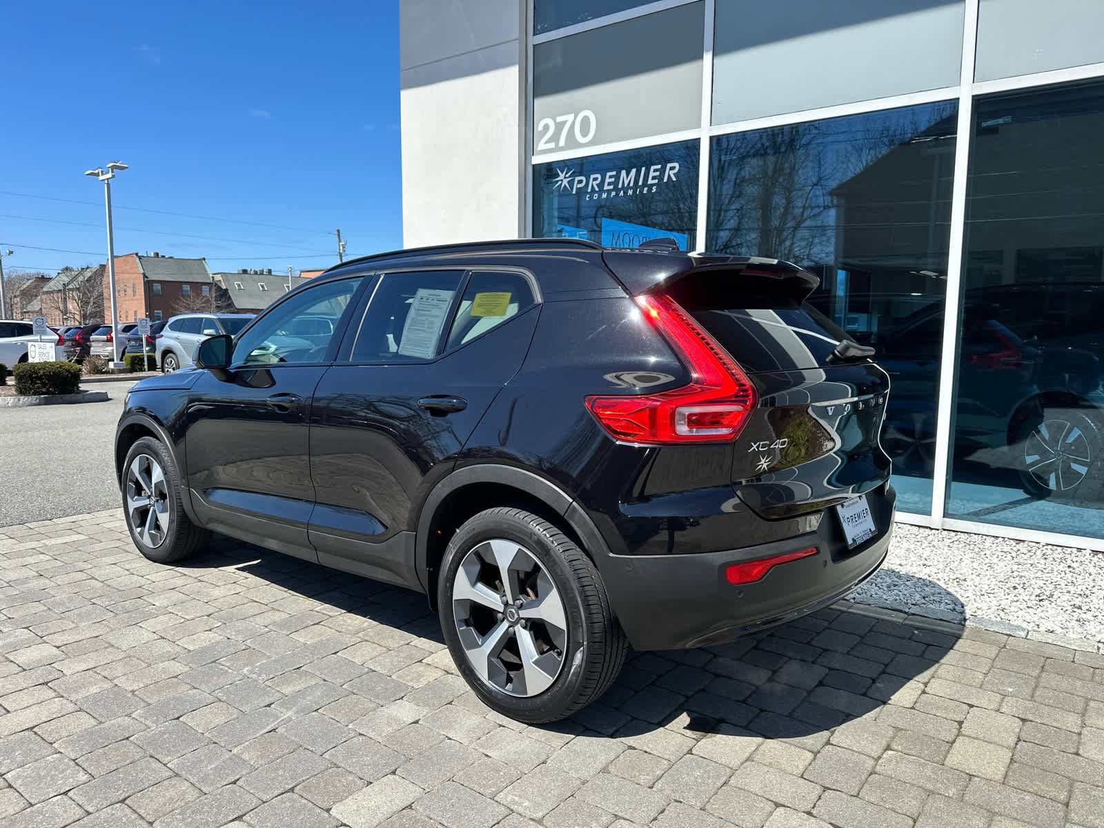 Used 2023 Volvo XC40 B5 Plus w/ Driver Assist Package image 23