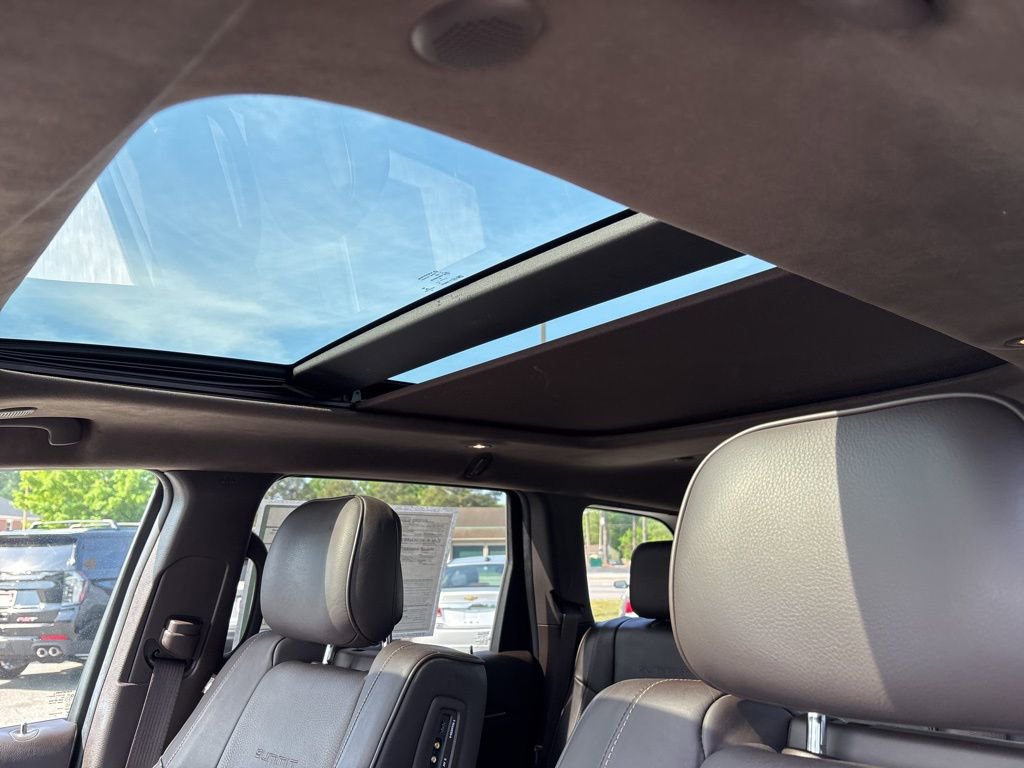 Used 2016 Jeep Grand Cherokee Summit image 17