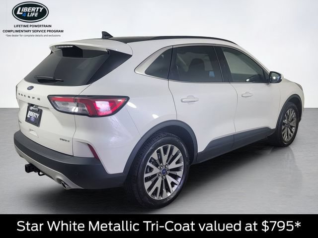 Certified 2022 Ford Escape Titanium w/ Class II Trailer Tow Package AWD/4WD image 4