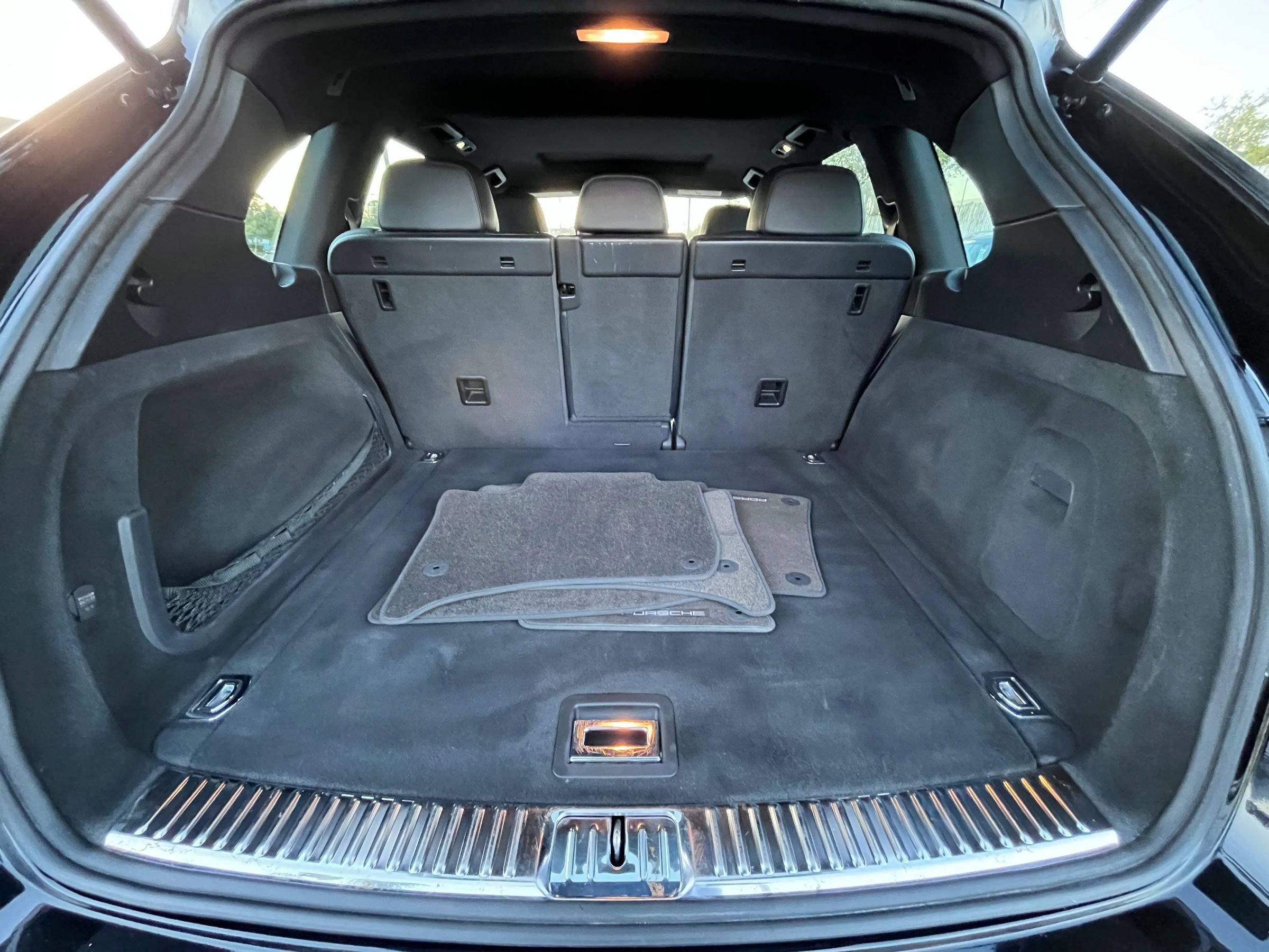 Used 2012 Porsche Cayenne S image 25