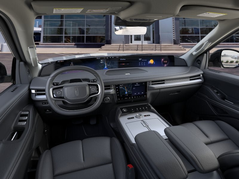 New 2025 Lincoln Navigator Reserve AWD/4WD image 9