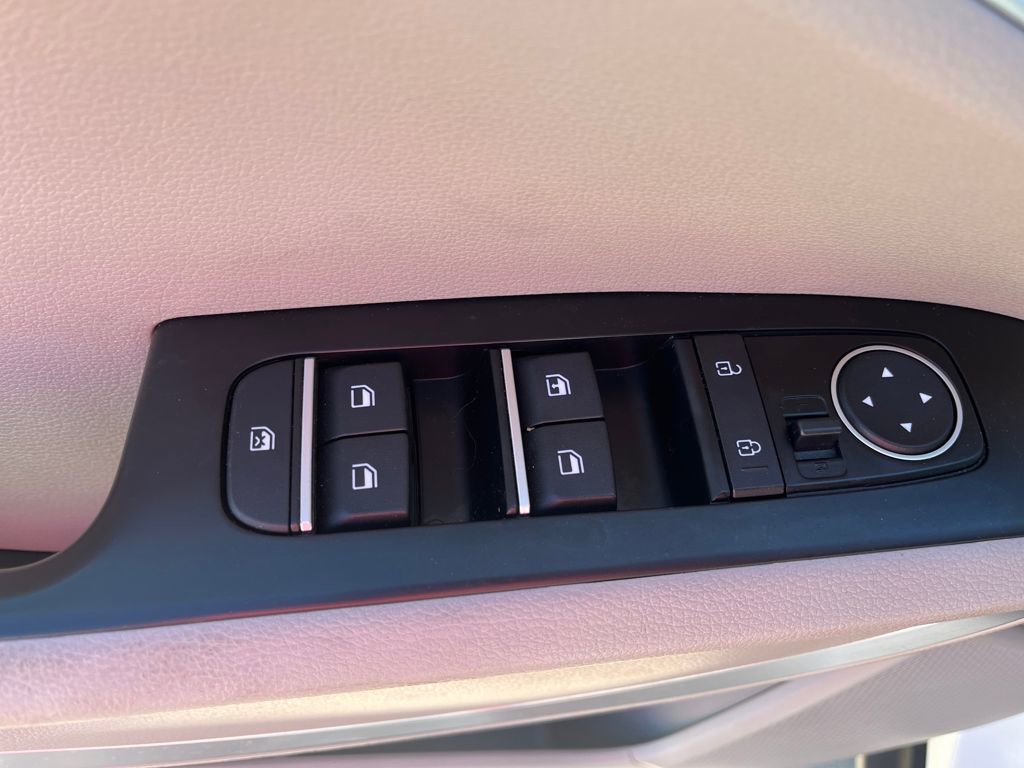 Used 2023 Kia Soul LX image 14