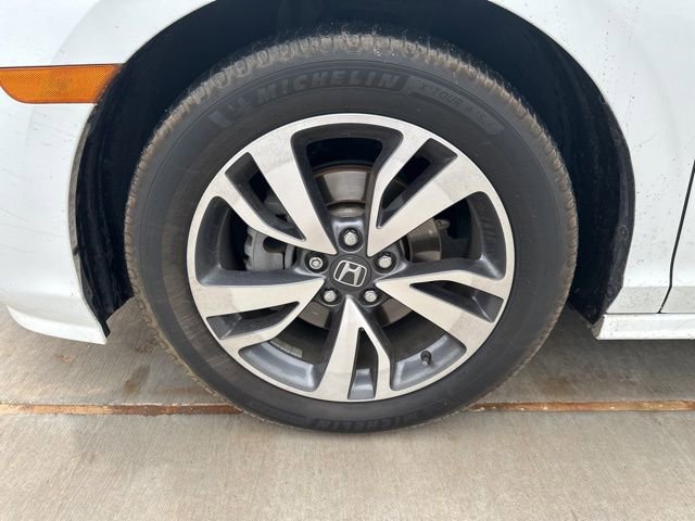 Used 2022 Honda Odyssey Touring image 2