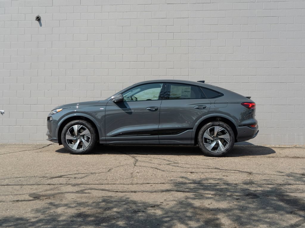 New 2027 Audi Q6 e-tron Premium AWD/4WD image 3