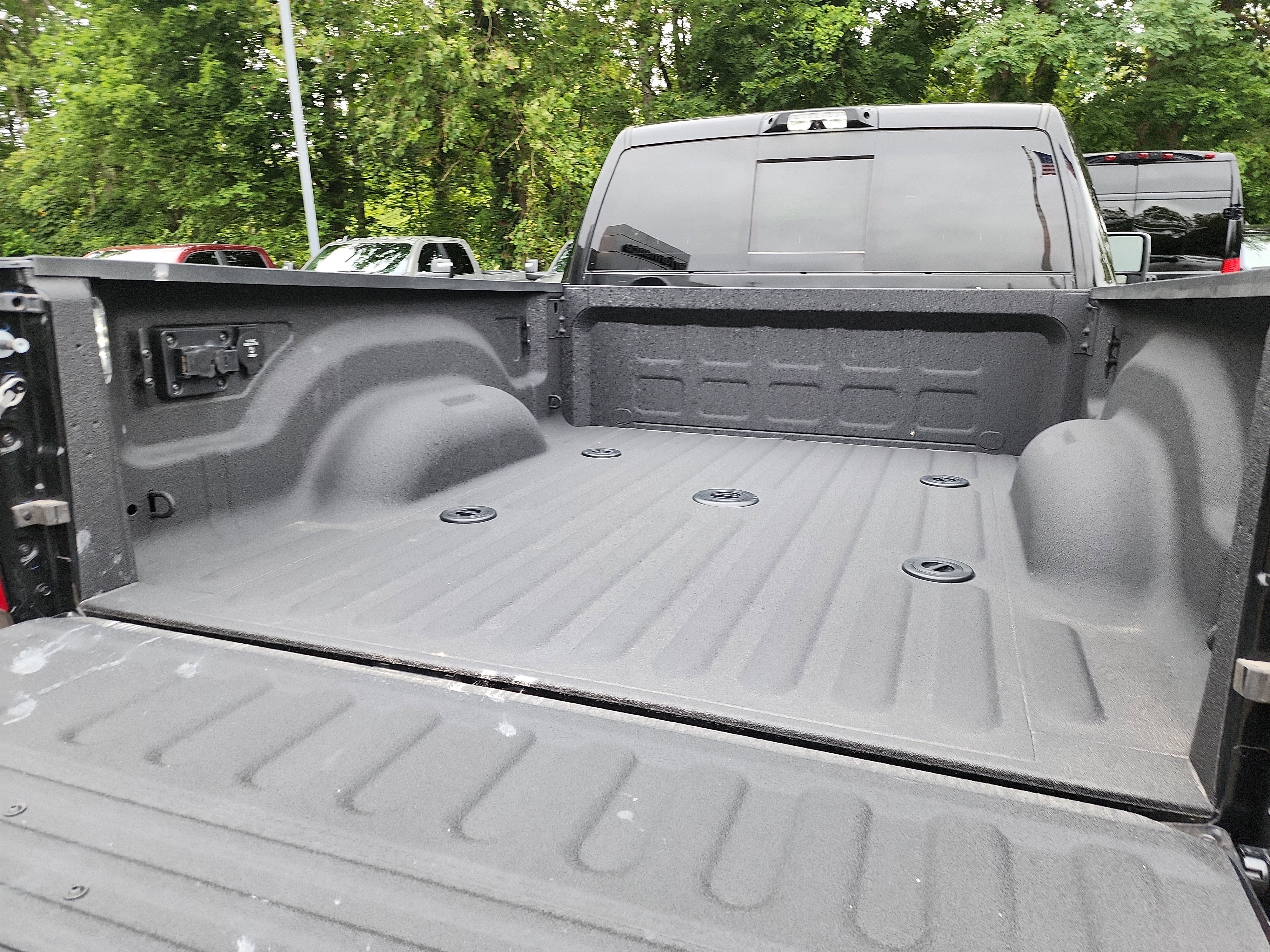 New 2025 RAM 2500 Laramie image 38