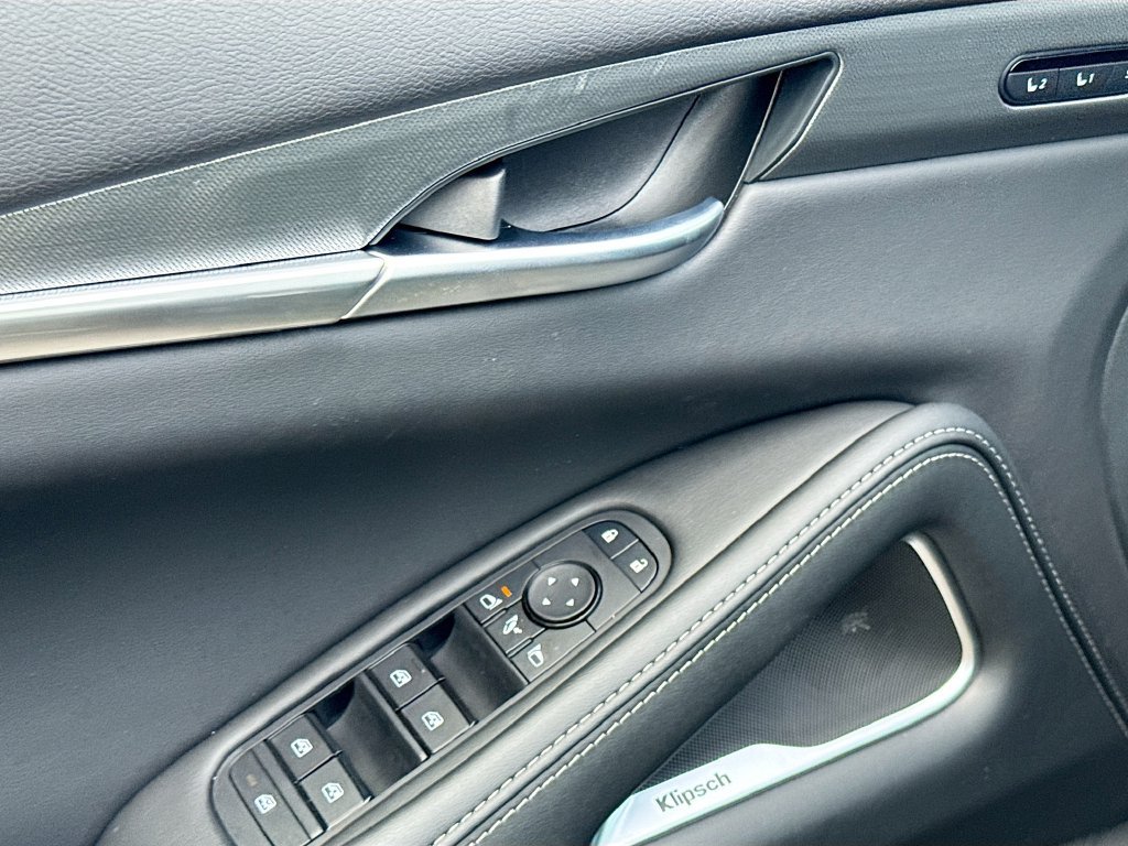 Used 2027 INFINITI QX60 Luxe w/ Cargo Package FWD image 19