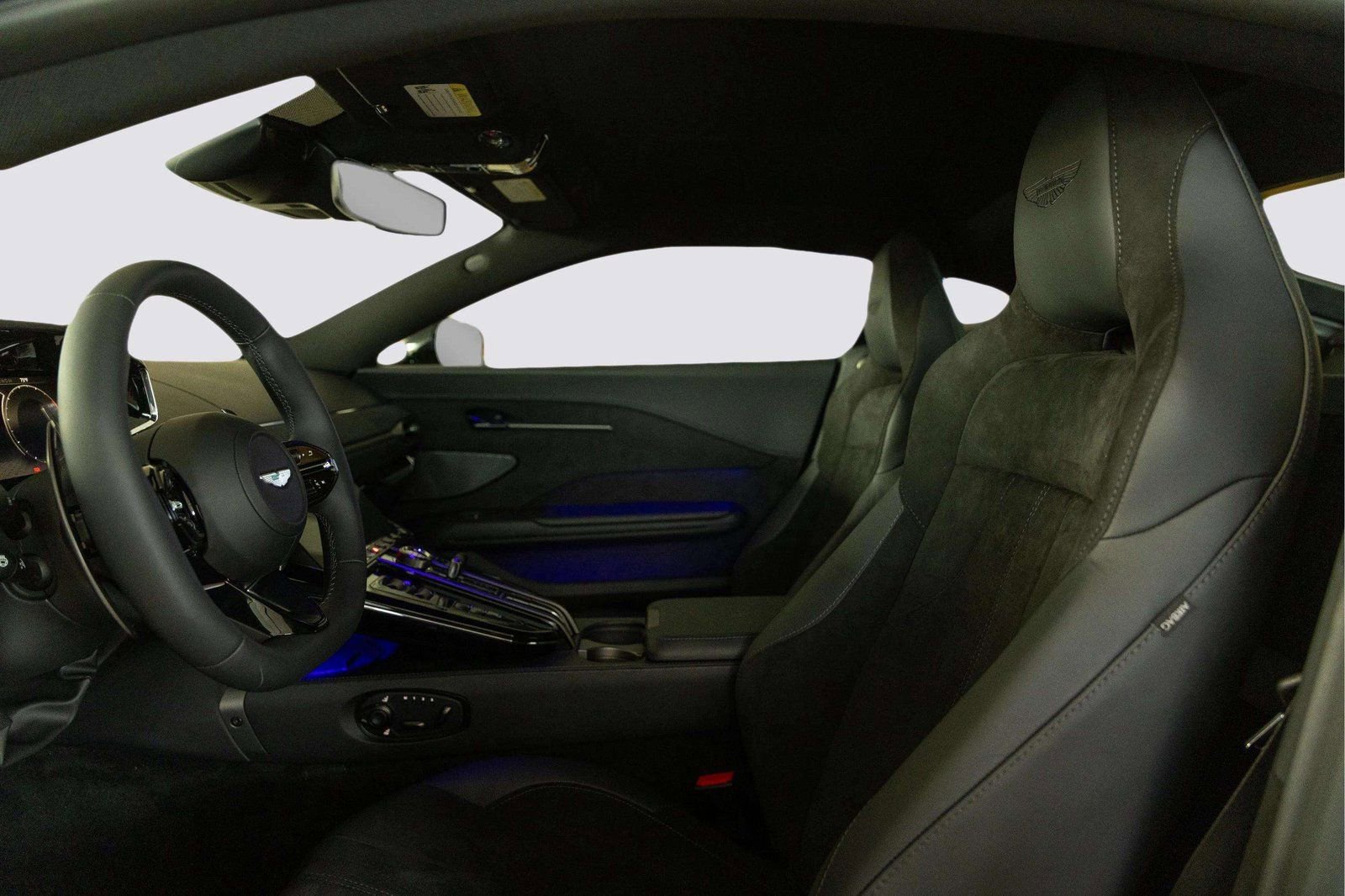 New 2026 Aston Martin V8 Vantage Coupe RWD image 41