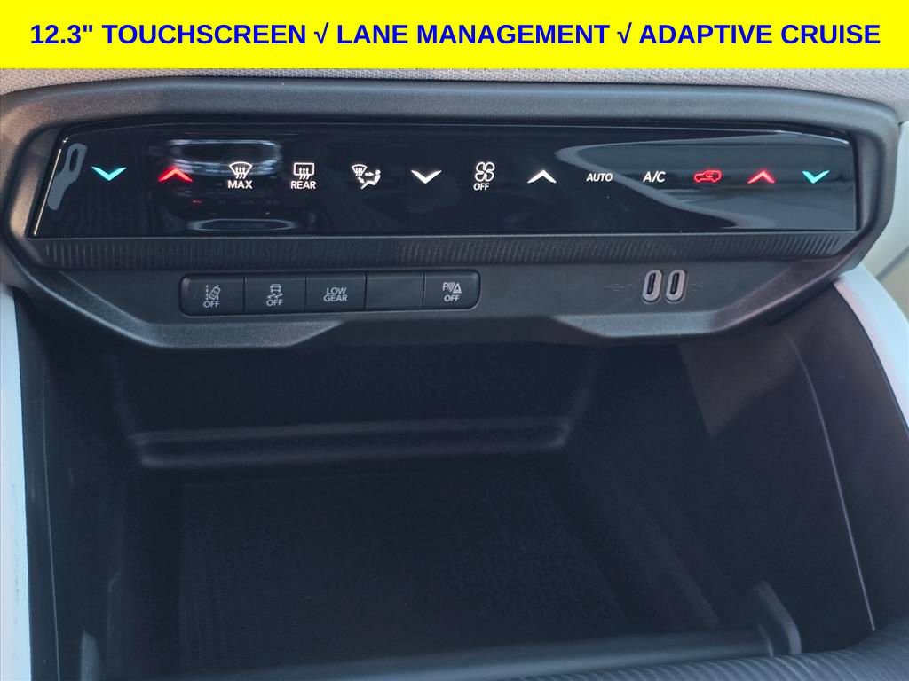 New 2026 Jeep Cherokee Laredo image 16