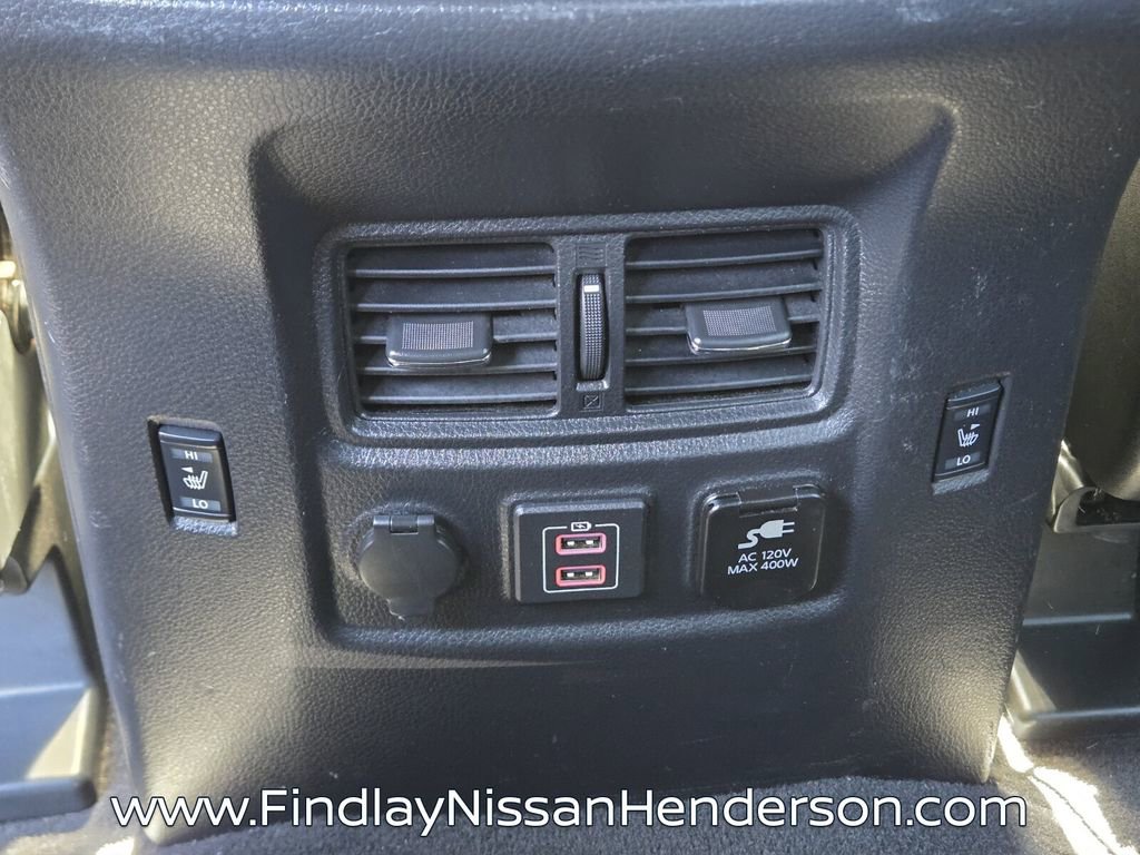 Used 2021 Nissan Titan PRO-4X w/ Pro-4x Convenience Package image 13