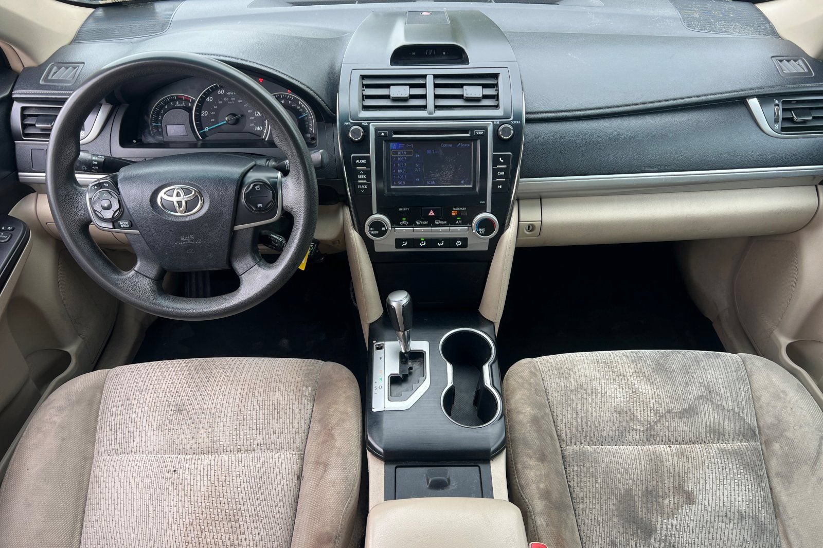 Used 2013 Toyota Camry LE FWD image 13