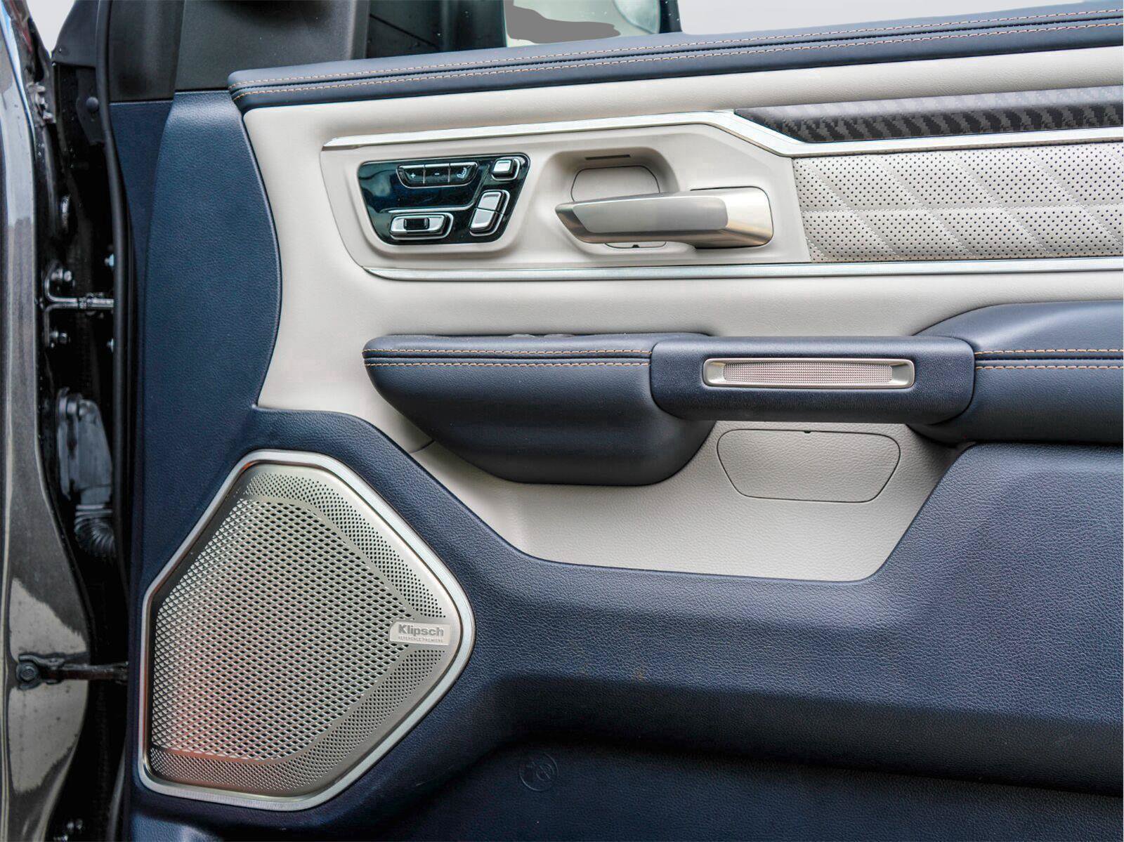 Used 2025 RAM 1500 Tungsten AWD/4WD image 15