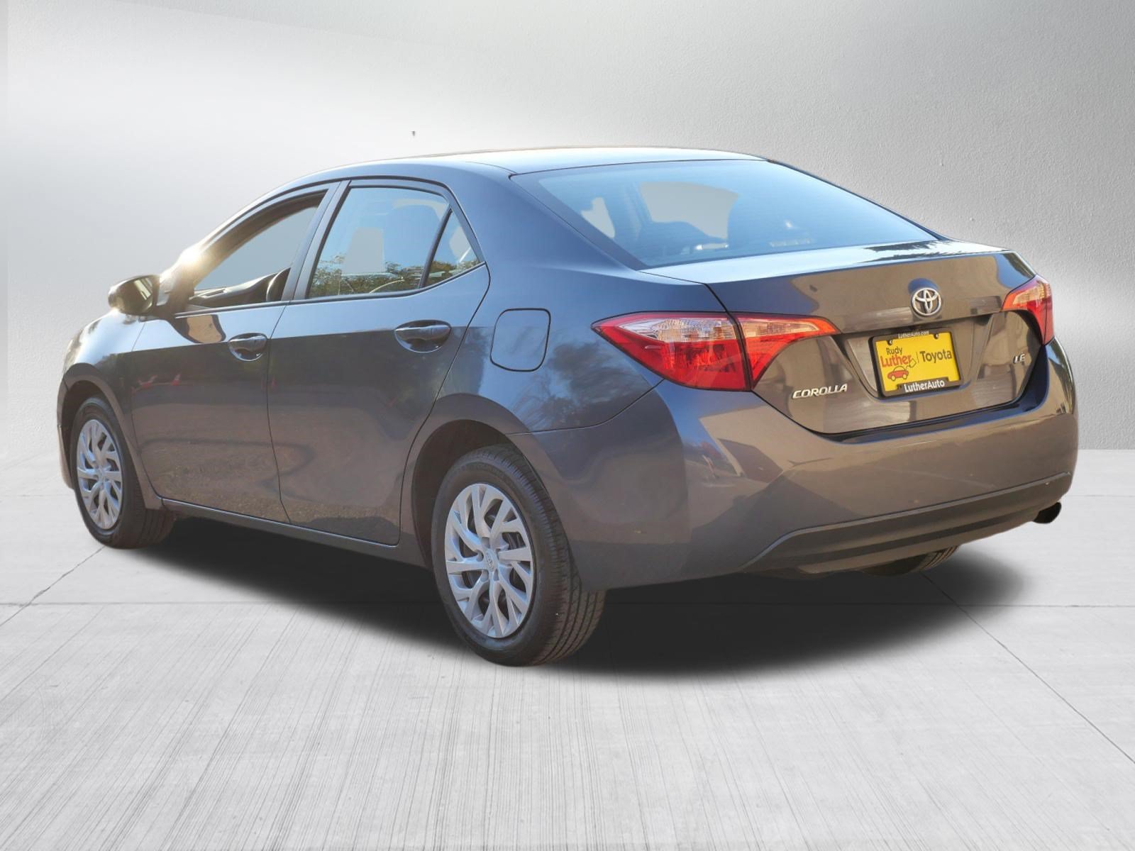 Certified 2019 Toyota Corolla LE FWD image 5