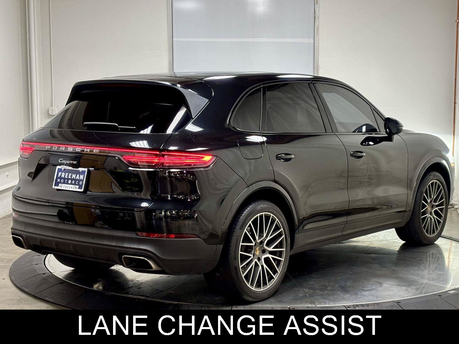 Used 2023 Porsche Cayenne AWD/4WD image 9