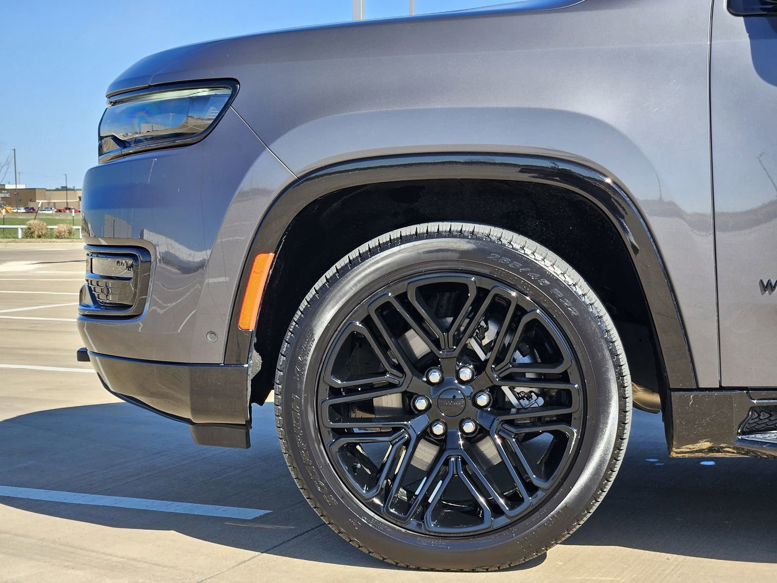 Used 2024 Jeep Wagoneer Series II image 11