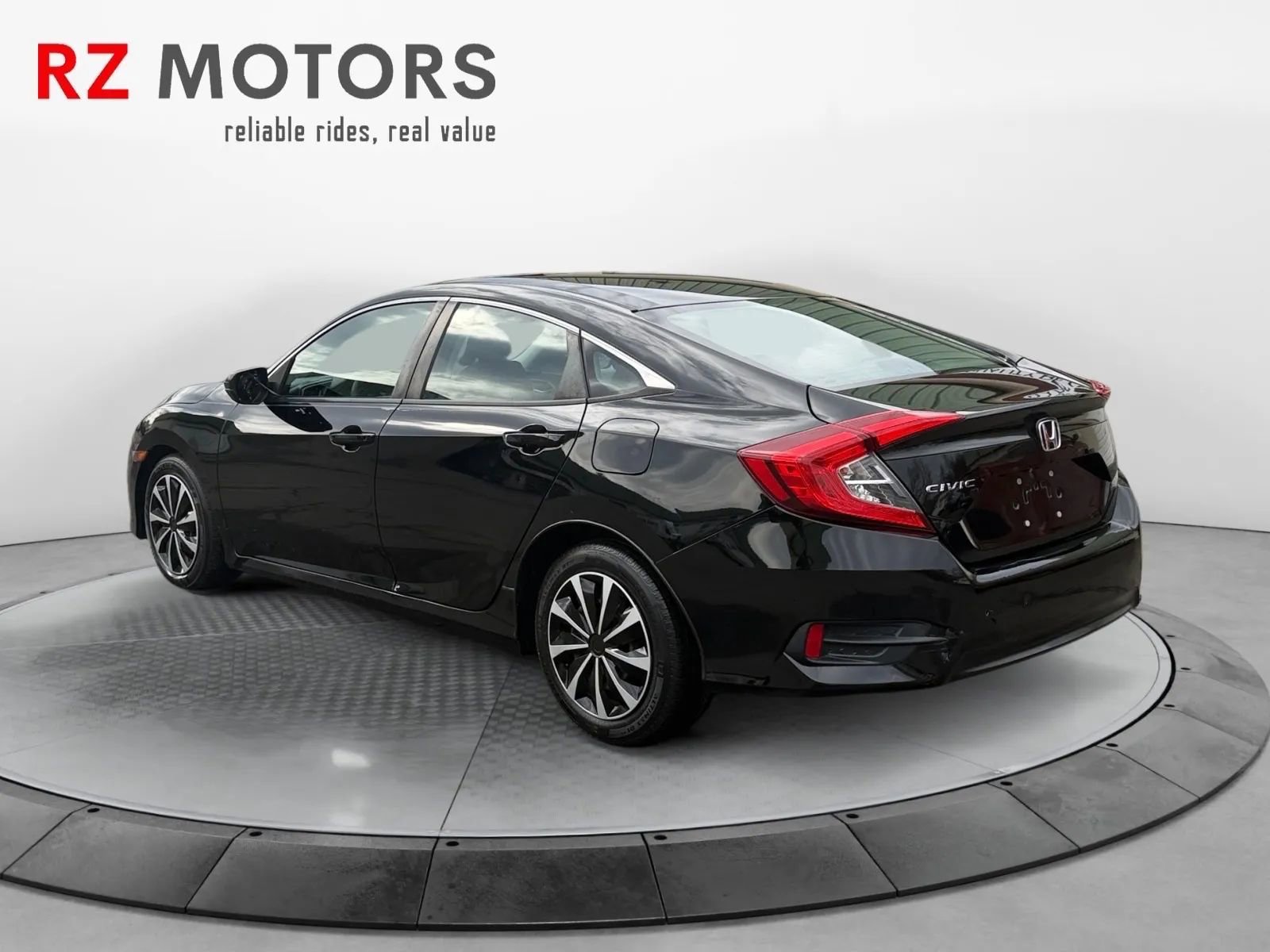 Used 2018 Honda Civic LX image 3
