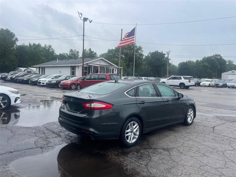 Used 2015 Ford Fusion SE w/ Equipment Group 202A FWD image 5