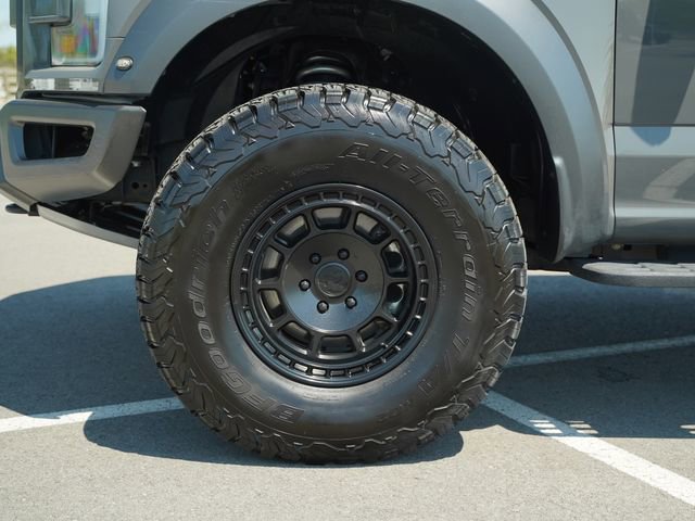 Used 2018 Ford F150 Raptor w/ Equipment Group 802A Luxury image 12