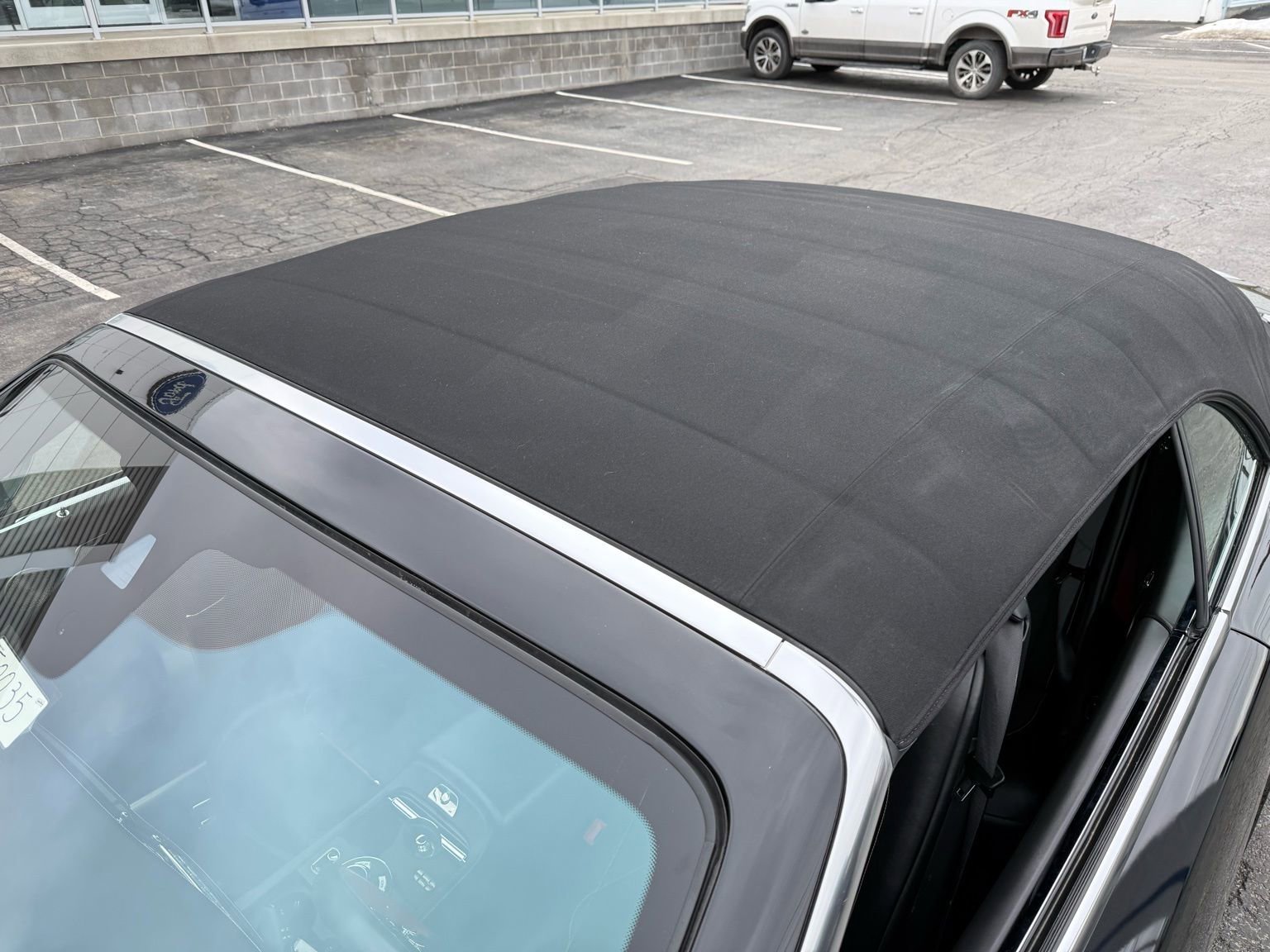 Used 2018 Rolls-Royce Dawn image 33