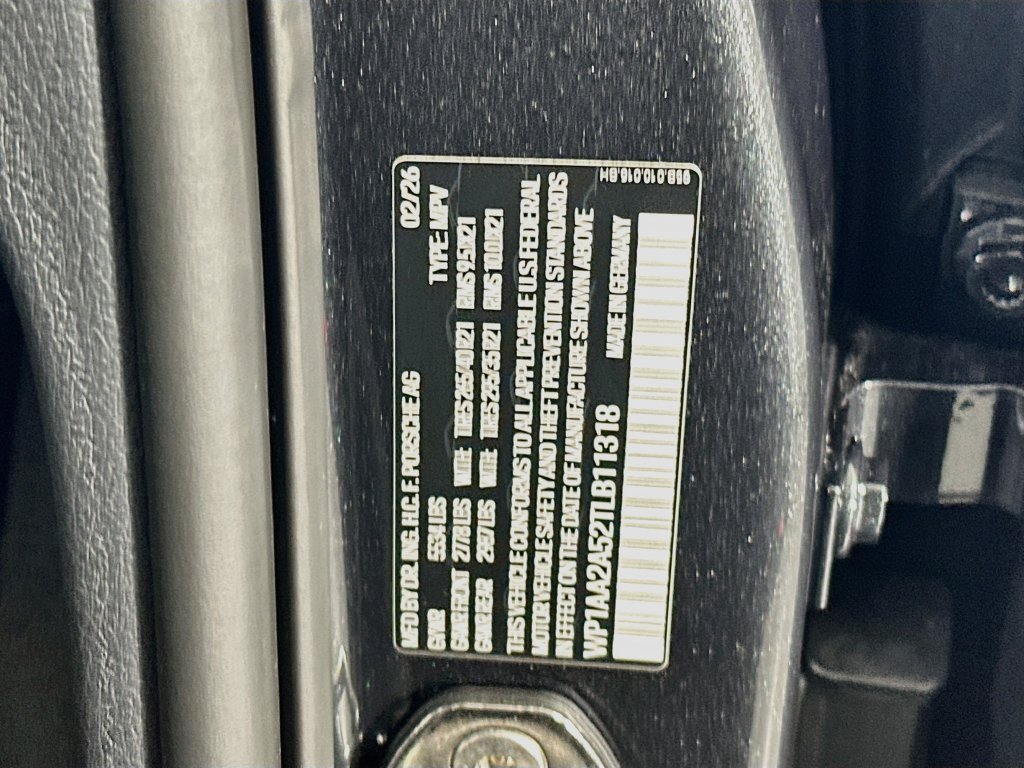 Certified 2026 Porsche Macan AWD/4WD image 34