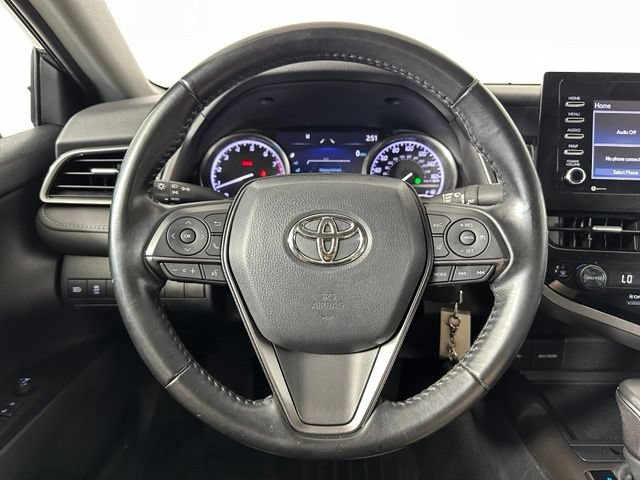 Used 2022 Toyota Camry SE AWD/4WD image 6
