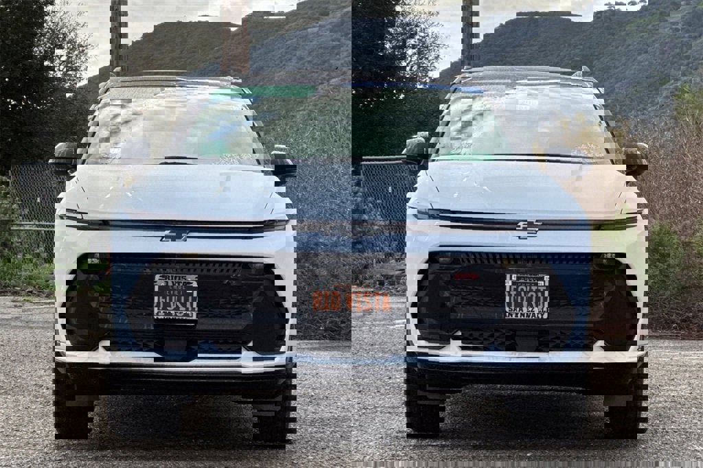 New 2026 Chevrolet Equinox EV RS image 9