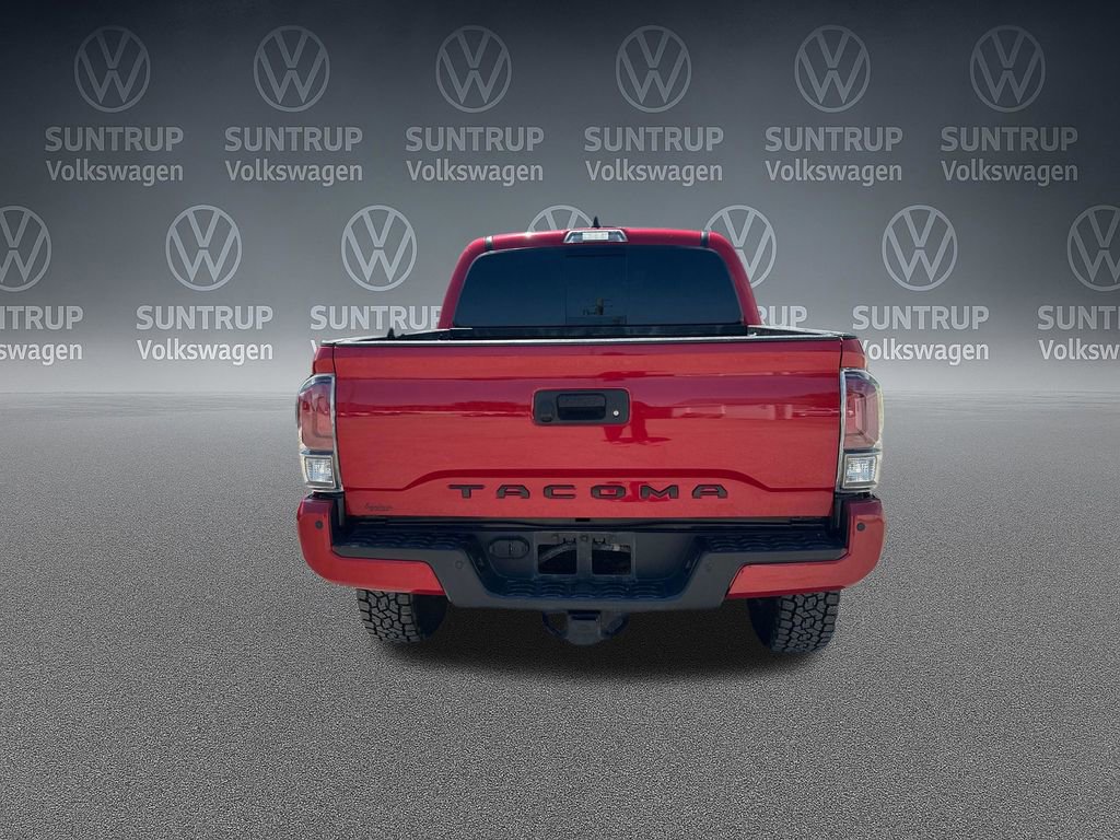 Used 2021 Toyota Tacoma TRD Off-Road w/ Technology Package AWD/4WD image 5