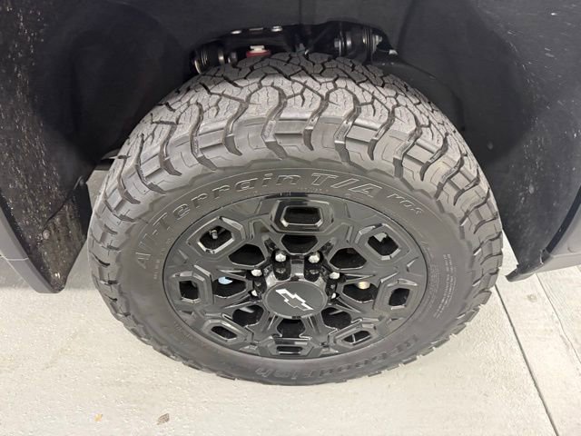 Used 2024 Chevrolet Silverado 2500 High Country w/ High Country Premium Package image 4